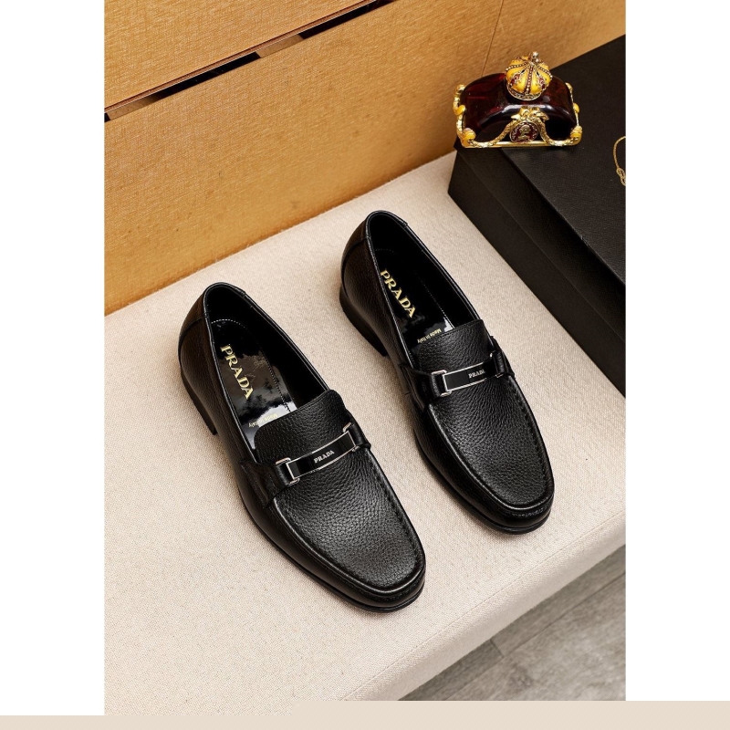 Pra*a leather shoes